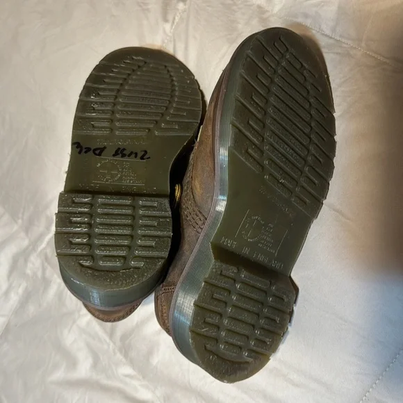 Dr. Martens Air Wair England Original Brown Leather Shoes Children Size 13 - Picture 6 of 8